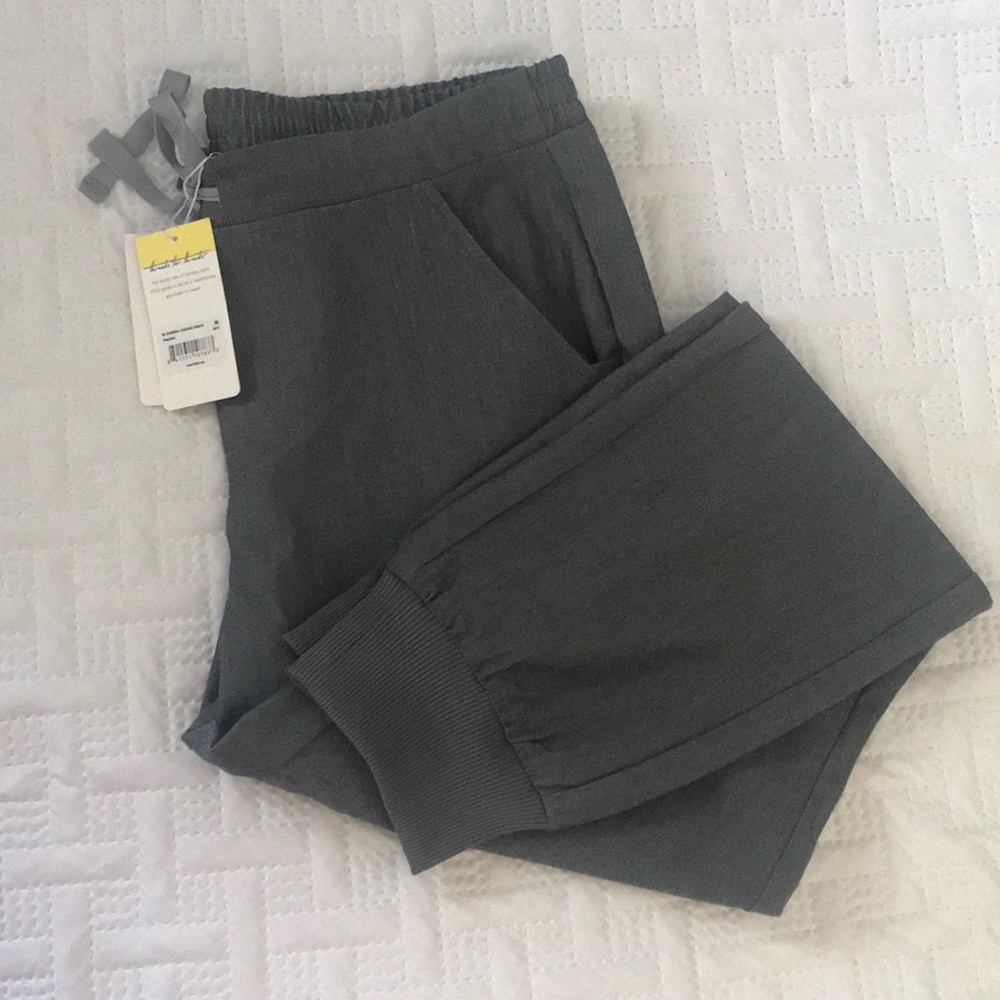 NWOT Figs Graphite Zamora Jogger